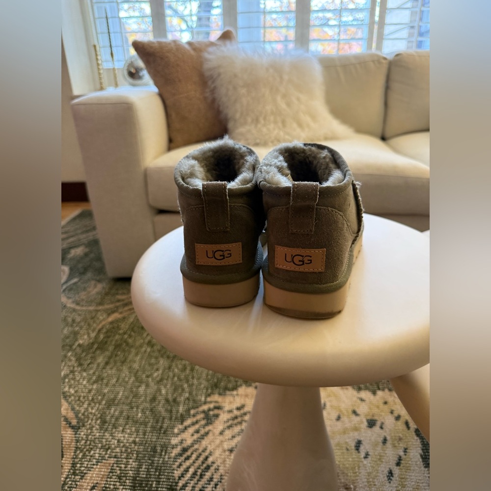 Ultra Mini Ugg - image 5